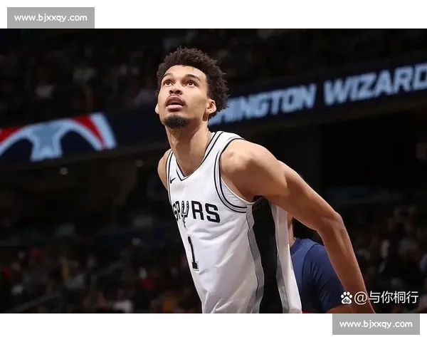 现象级天赋 + 技术巨兽 + DPOY 级防守：文班亚马如何单核瓦解雷霆三巨头？